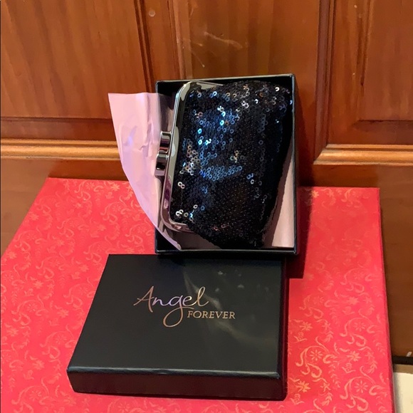 NEW Victoria Secret sequin wallet - Picture 3 of 5